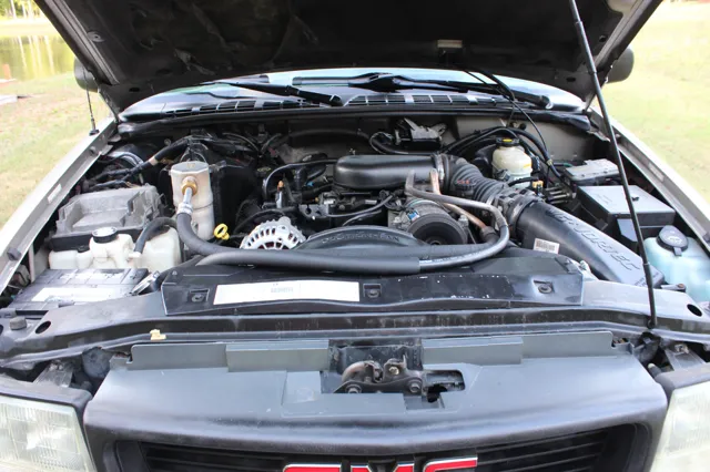 2002 GMC Sonoma SL - Photo 39