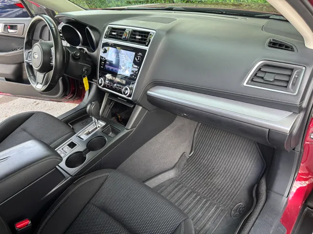 2019 Subaru Outback Premium - Photo 17