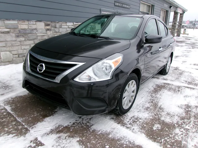 2015 Nissan Versa Sedan SV