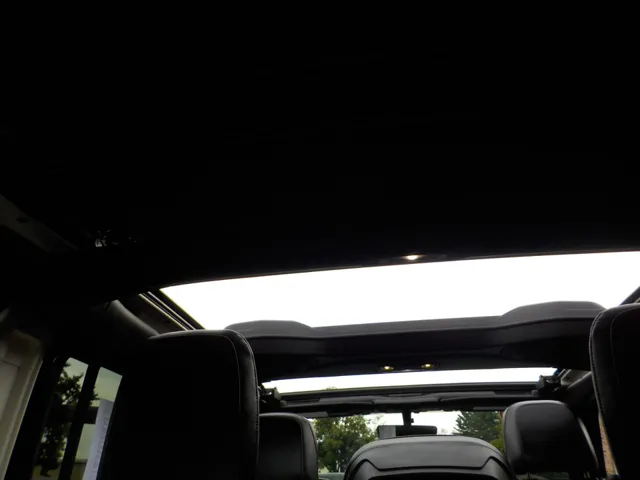 2019 Jeep Wrangler Unlimited Sahara photo 10