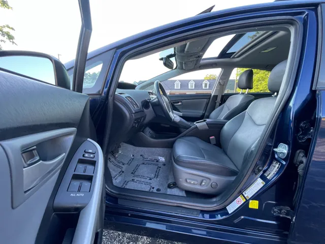 2014 Toyota Prius Four - Photo 9