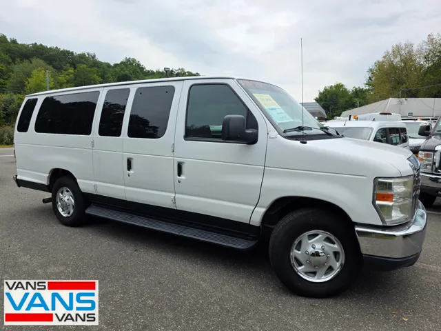 2012 Ford E-Series Econoline Wagon XLT
