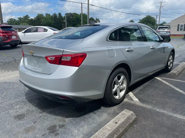 2017 Chevrolet Malibu 1LS - Photo 6