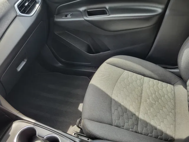 2018 Chevrolet Equinox LT - Photo 18