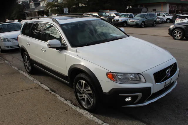 2015 Volvo XC70 Premier Plus's photo