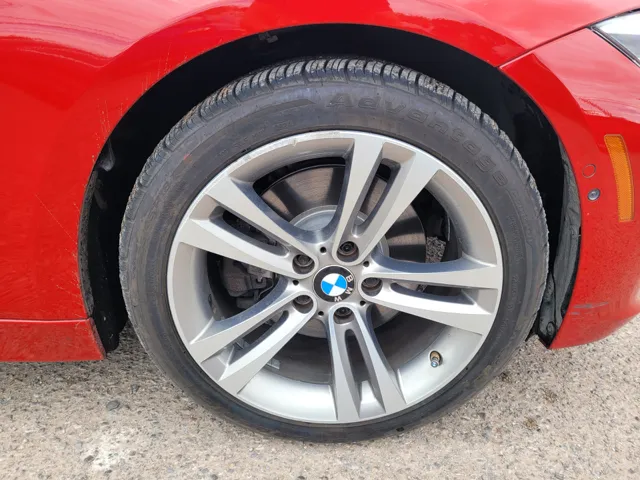 2016 BMW 3 Series 330e - Photo 12