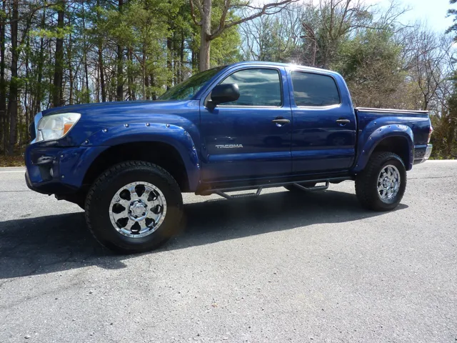 2015 Toyota Tacoma 4x4 Doublecab V6 AT's photo