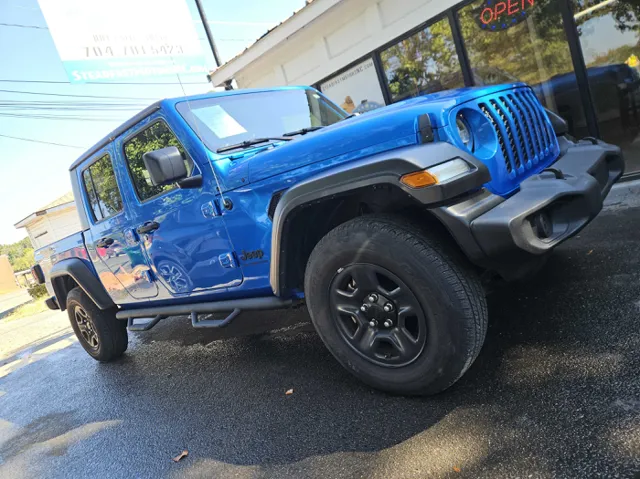 2021 Jeep Gladiator Sport photo 5