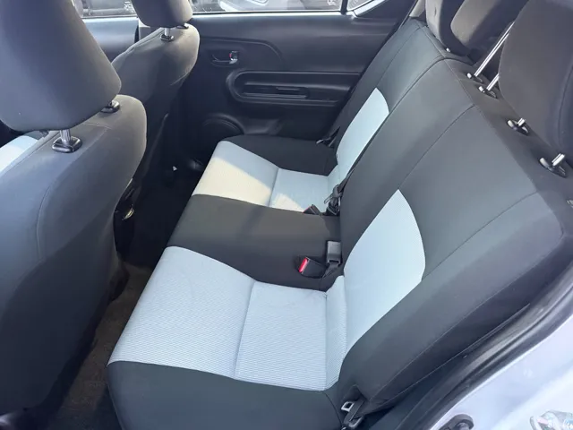 2015 Toyota Prius c Two - Photo 14