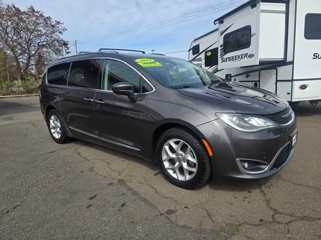 2019 Chrysler Pacifica Touring L Plus