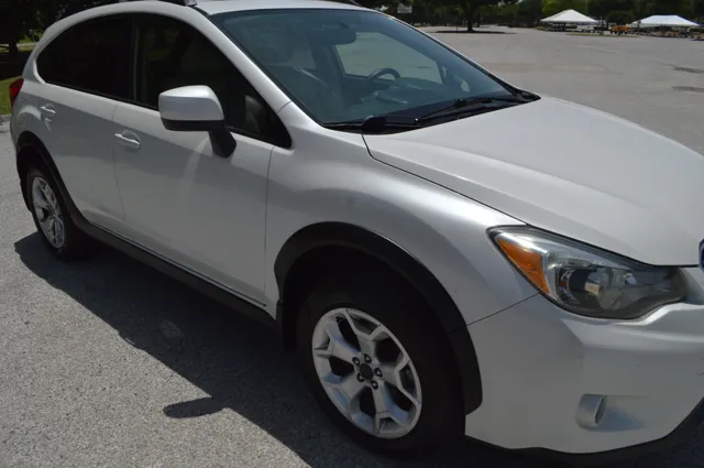 2013 Subaru XV Crosstrek Limited - Photo 2