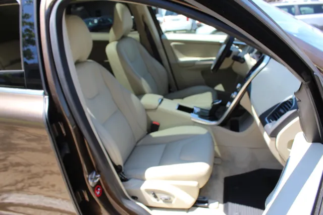 2015 Volvo XC60 Premier - Photo 27