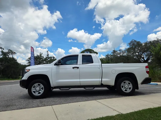 2018 Toyota Tundra SR5 photo 10
