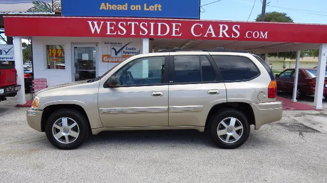 2004 GMC Envoy's photo