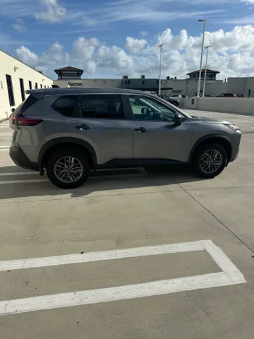 2023 Nissan Rogue S - Photo 10