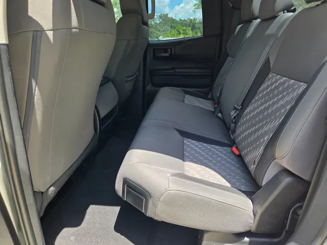 2018 Toyota Tundra SR5 photo 26