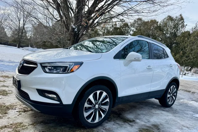 2020 Buick Encore Essence's photo