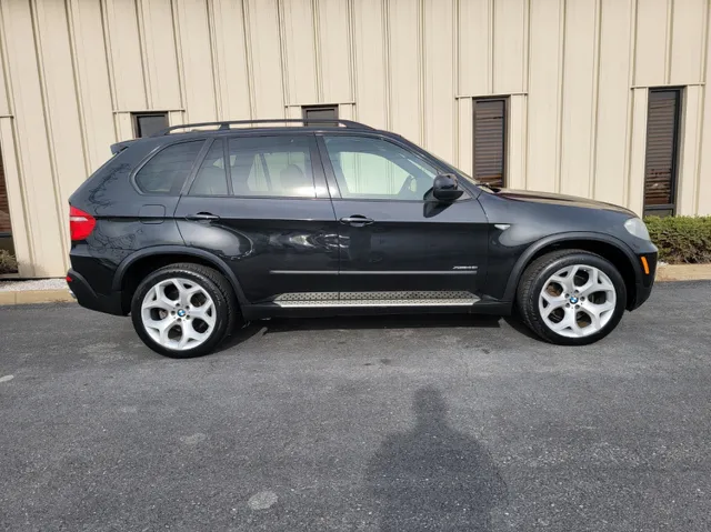 2009 BMW X5 xDrive48i's photo