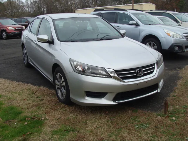 2013 Honda Accord LX's photo