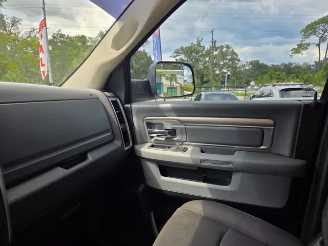 2019 Ram 1500 Classic photo 30