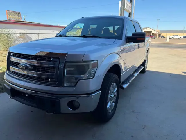 2014 Ford F-150 XLT's photo