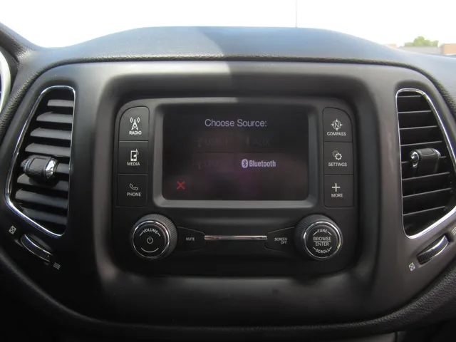 2017 Jeep All-New Compass Latitude - Photo 19