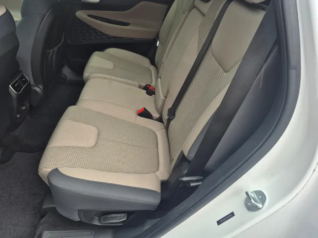 2023 Hyundai Santa Fe SE - Photo 14