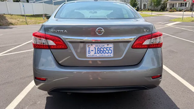 2015 Nissan Sentra SV - Photo 6