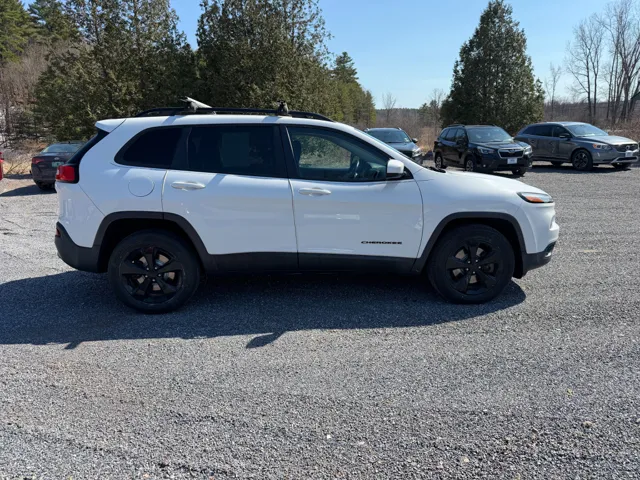 2016 Jeep Cherokee Altitude - Photo 6