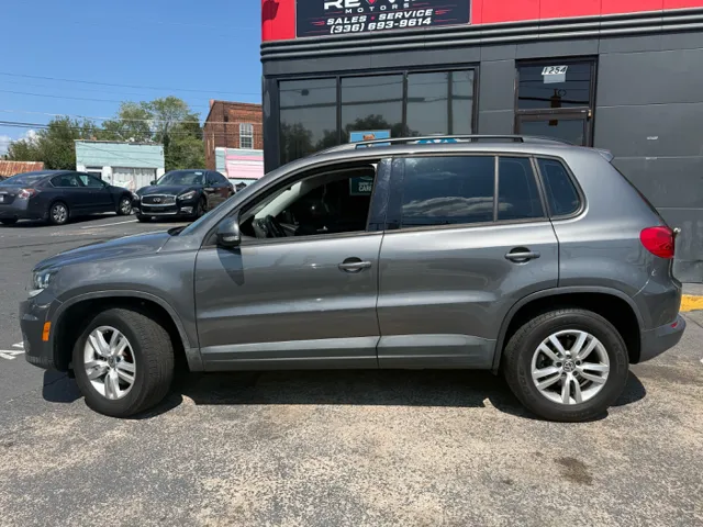 2016 Volkswagen Tiguan S - Photo 2