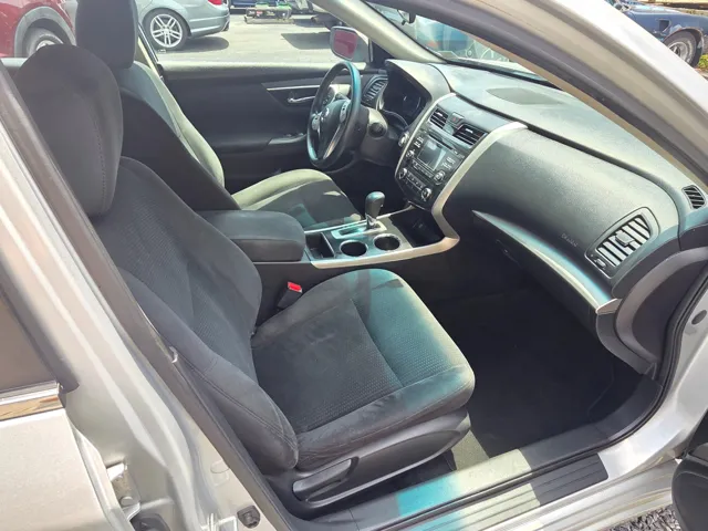 2015 Nissan Altima S - Photo 15