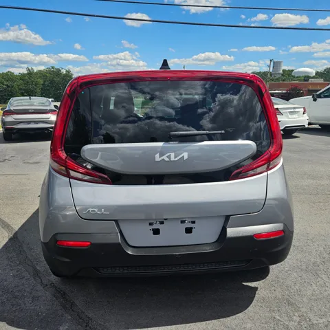 2022 Kia Soul LX - Photo 7