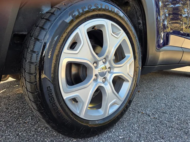 2016 Jeep Renegade Limited photo 4