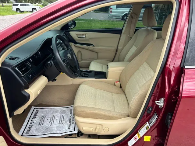 2016 Toyota Camry LE - Photo 6