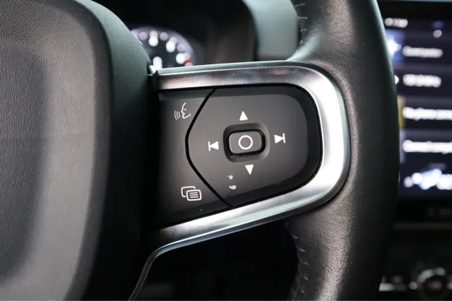 2020 Volvo XC40 Momentum - Photo 19