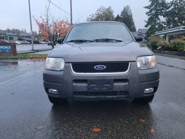 2002 Ford Escape XLT photo 2
