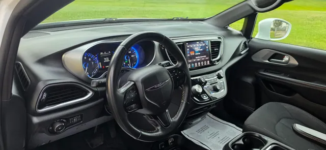 2018 Chrysler Pacifica Touring Plus - Photo 9
