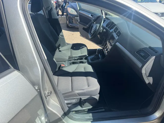 2016 Volkswagen Golf TSI S - Photo 12