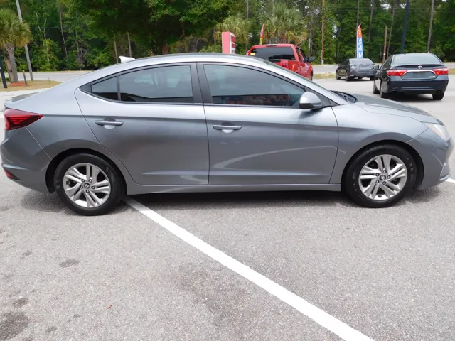 2019 Hyundai Elantra SEL - Photo 4
