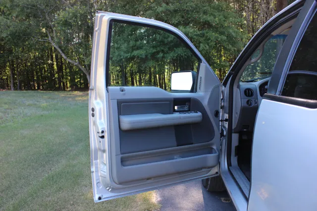 2007 Ford F-150 STX - Photo 8
