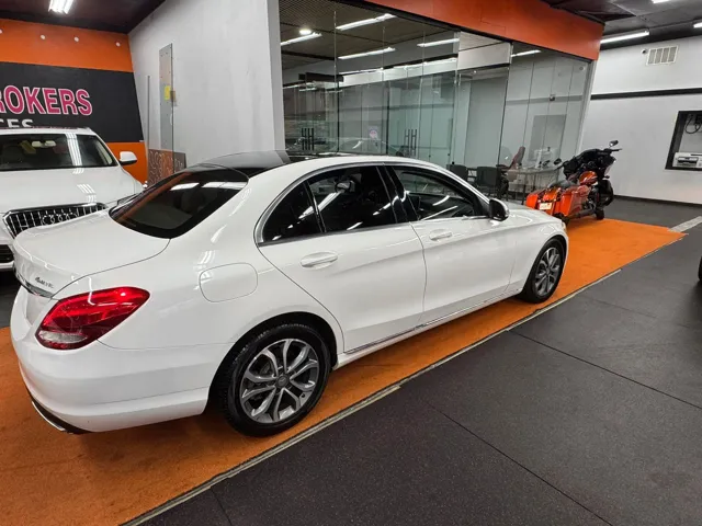 2016 Mercedes Benz C 300 photo 4