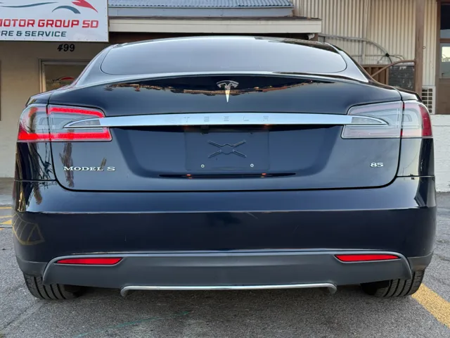 2014 Tesla Model S S - Photo 8