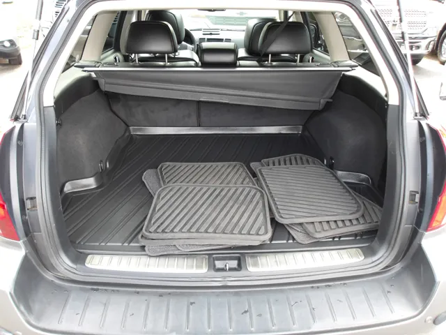 2009 Subaru Outback Limited photo 5
