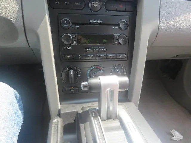 2006 Ford Mustang GT Deluxe - Photo 12