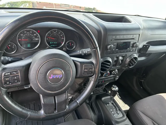 2013 Jeep Wrangler Unlimited Sport - Photo 13