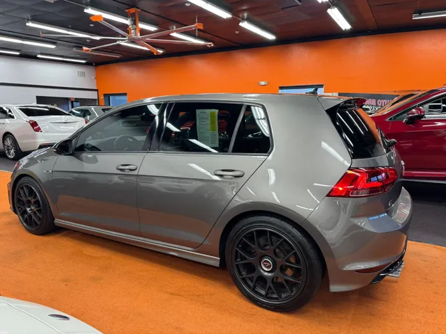 2017 Volkswagen Golf R Base photo 4