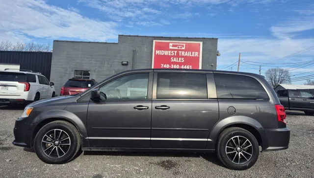 2016 Dodge Grand Caravan R/T's photo