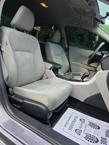 2017 Honda Accord LX - Photo 19