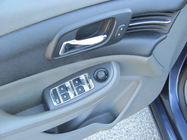 2013 Chevrolet Malibu 1LS - Photo 10