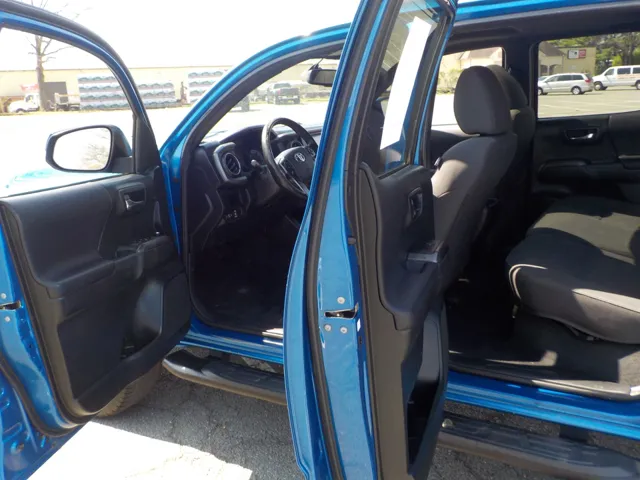 2016 Toyota Tacoma SR5 - Photo 18